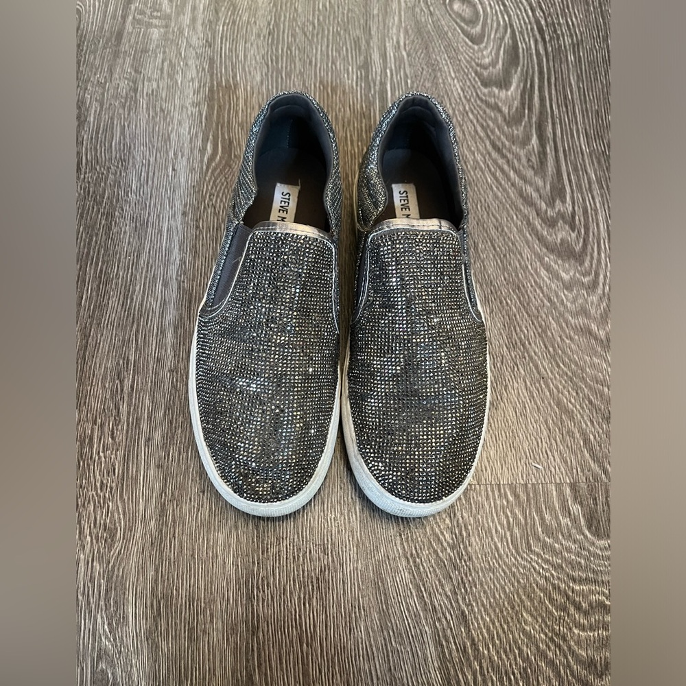 Steve Madden silver rhinestone slip on keds size 7 - Picture 5 of 6
